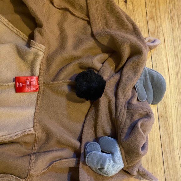 Christmas Reindeer zip up pajamas - Picture 6 of 10